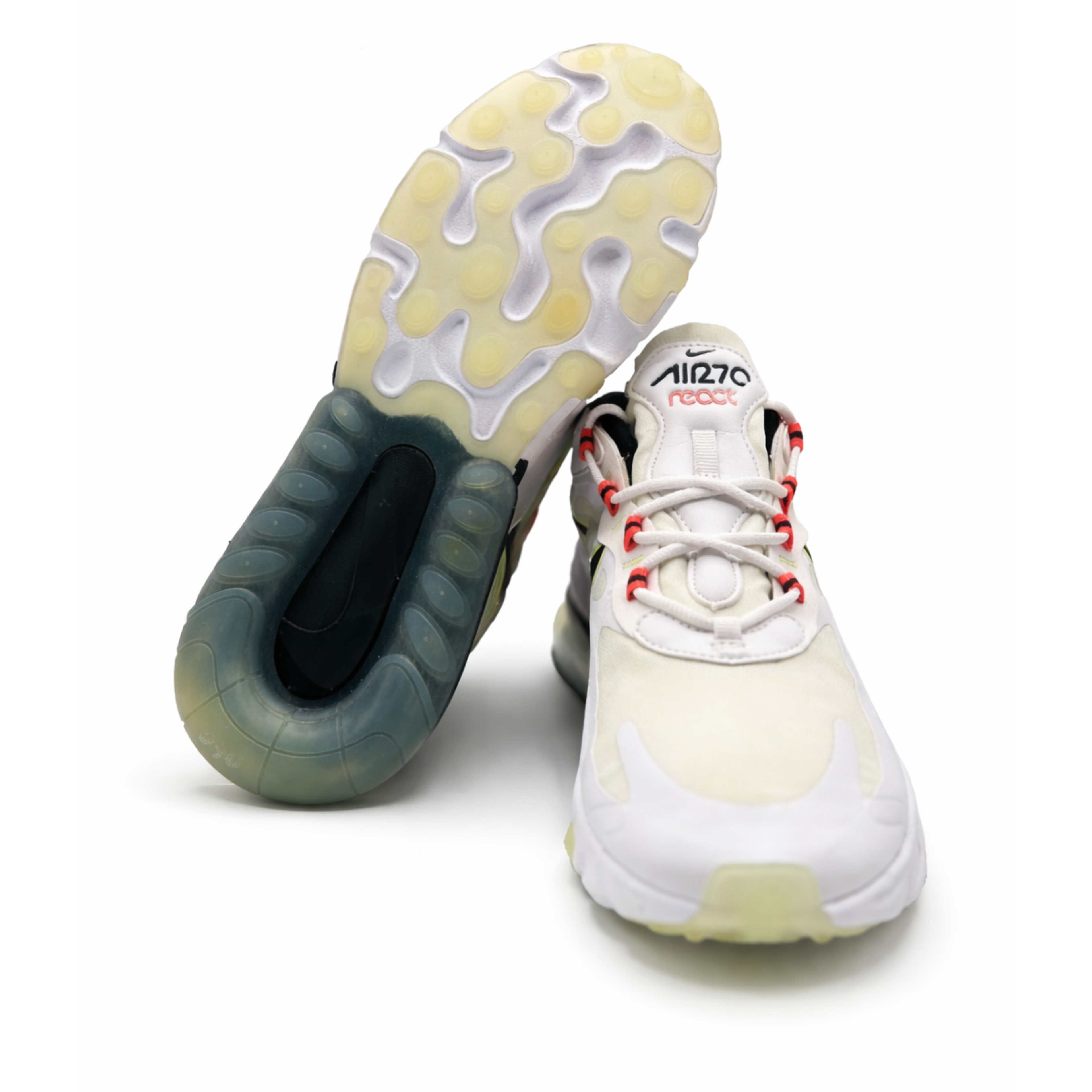 Nike Air Max 270 React | Leftover | EUR 44