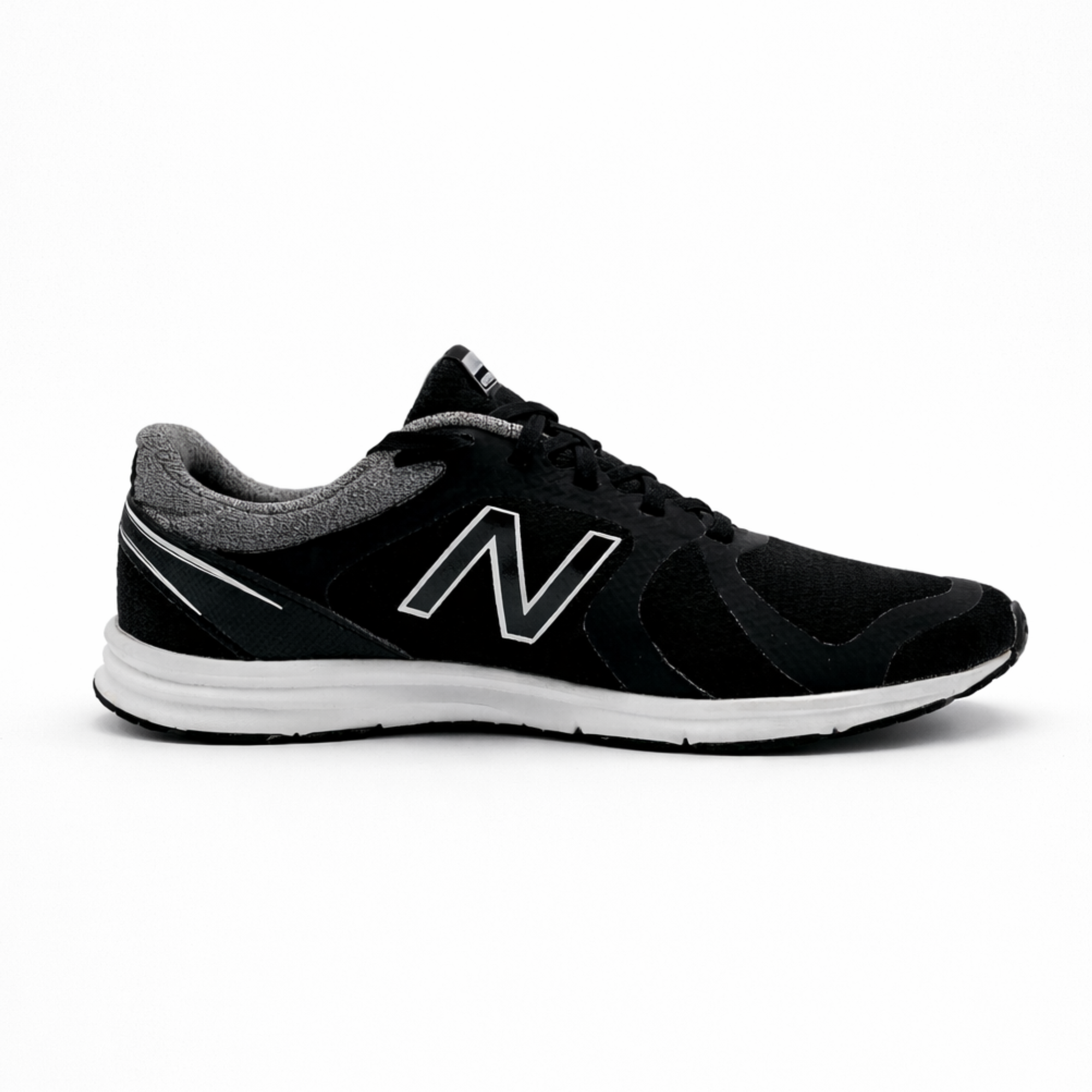 New Balance 635 v2 | Leftover | EUR 41