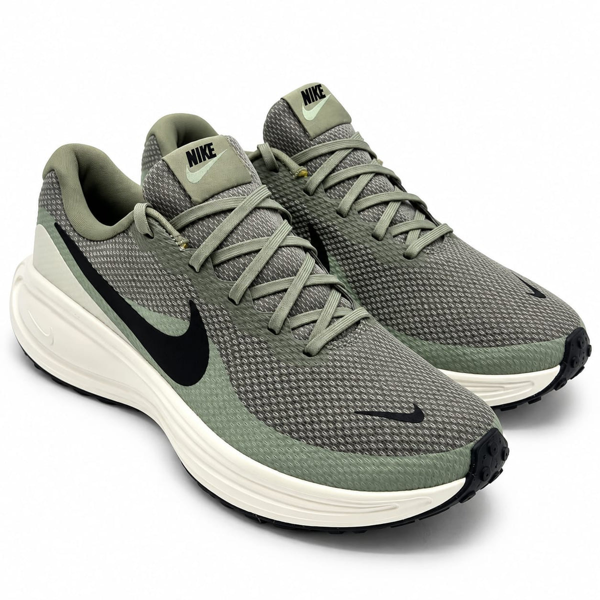 Nike Revolution 8 'Light Army' Running | EUR 45 | leftover