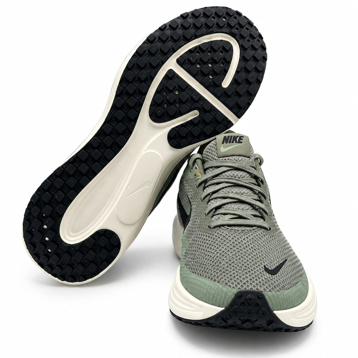 Nike Revolution 8 'Light Army' Running | EUR 45 | leftover