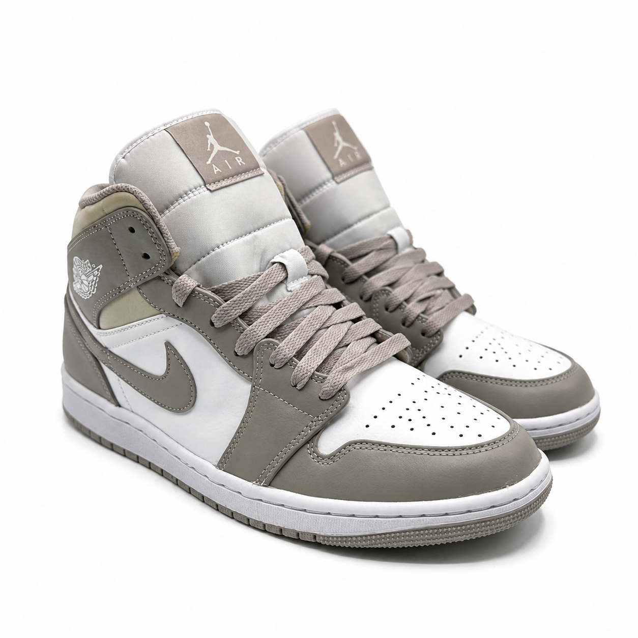 Air Jordan 1 Mids | EUR 41 | leftover